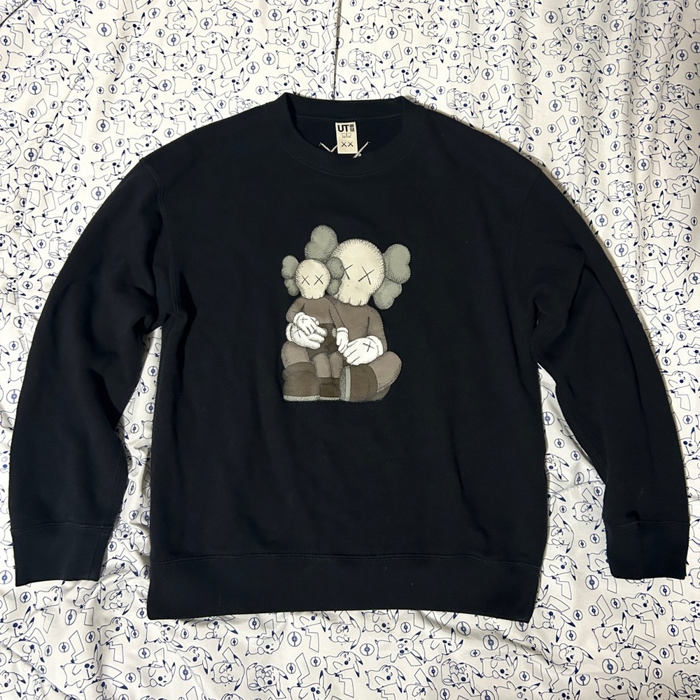 UNIQLO x KAWS Companion Graphic Crewneck Sweater (2 Available)